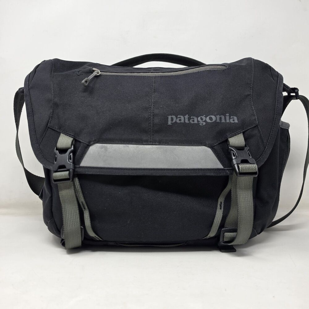 Patagonia Worn Wear Mini Mass Messenger Bag With Shoulder Strap Black 48267